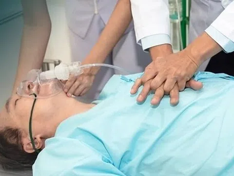 Nhận biết sớm đột quỵ và ngừng tim để cứu đúng cách