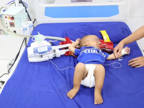 Nhiều trẻ nhập viện vì viêm phổi, có ca phải thở máy