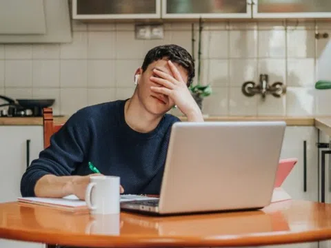 Một căn bệnh tuổi già đang âm thầm tăng ở người trẻ