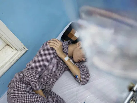 Nam sinh 16 tuổi bị co giật, gia đình sốc khi bác sĩ nói lý do