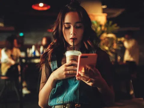 Thời điểm uống cà phê rất hại nhưng nhiều người mắc