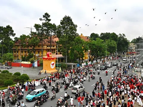 Hàng trăm đội y tế ứng trực phục vụ lễ diễu binh, diễu hành A80