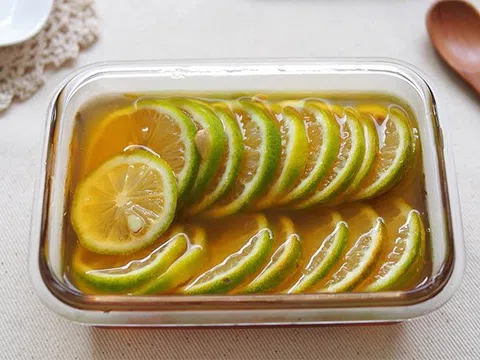 Cách làm chanh ngâm mật ong trị ho, tăng đề kháng