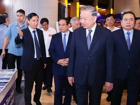 Bệnh viện Tâm Anh giới thiệu robot AI tại triển lãm Thành tựu Y tế