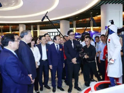 Vinmec gây ấn tượng với robot y tế 'Make in Vietnam'