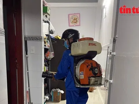Một bệnh tăng cao số ca mắc, TP.HCM 'căng mình' xử lý ổ dịch