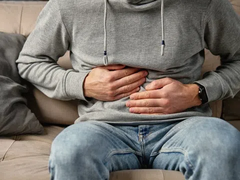 Đi khám vì tiêu hóa, bất ngờ phát hiện mắc 2 bệnh ung thư