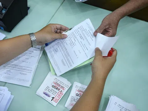 Quy định mới nhất về chế độ được hưởng khi ốm đau