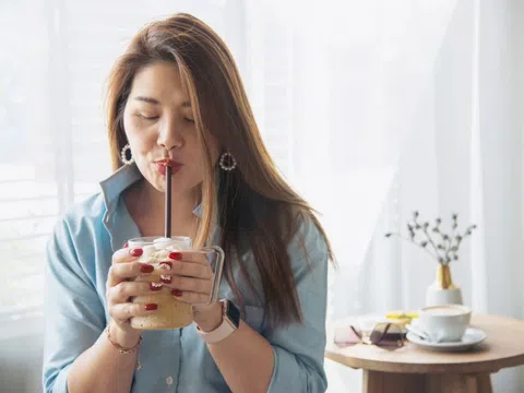 Điều gì xảy ra với cơ thể nếu uống trà sữa thường xuyên