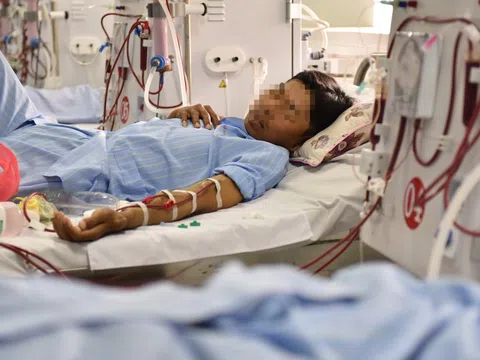 Xót xa phát hiện thận dần mất chức năng ở tuổi 18