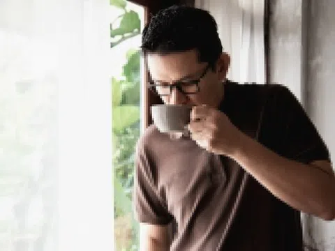 Tác dụng bất ngờ khi nam giới uống đủ nước trước 'cuộc yêu'