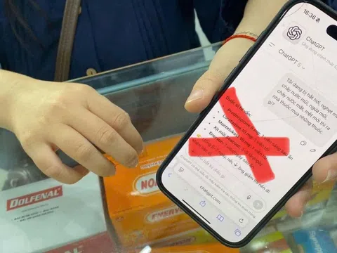 'Đơn thuốc ChatGPT' lan truyền trên mạng, bác sĩ nói gì?
