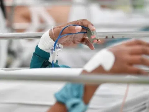 Cảnh báo nguy cơ 'dịch chồng dịch' ở TP.HCM