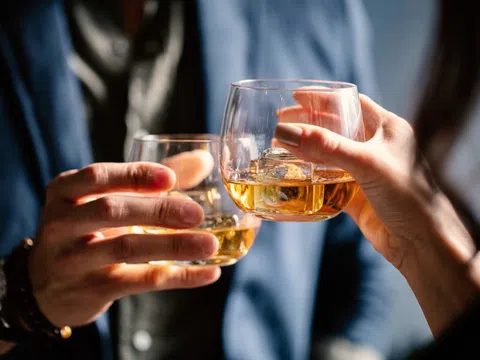 Mẹo uống rượu ít gây hại cơ thể