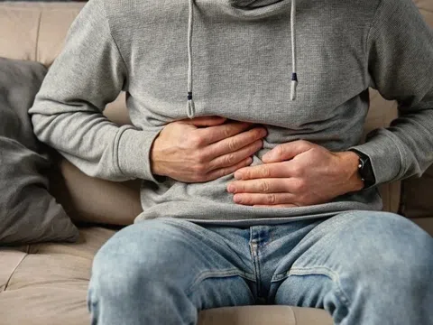 Dấu hiệu sớm của ung thư đại tràng, nhiều người hay bỏ qua