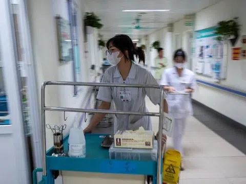 Điều gì khiến người dân Hà Nội, TP.HCM ồ ạt mắc cúm A?