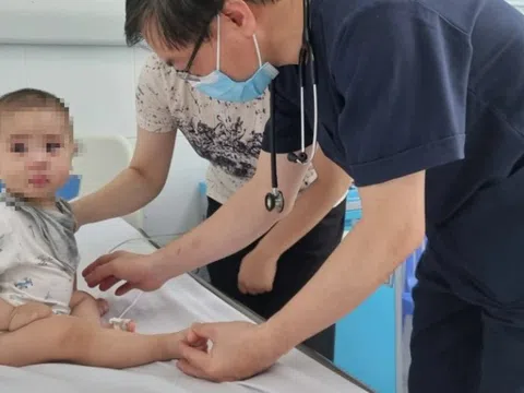 Thời tiết giao mùa: Dịch cúm tăng nhanh, tay chân miệng vẫn trong thời kỳ cao điểm