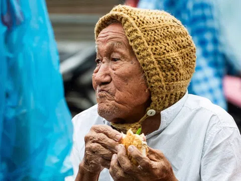 TP.HCM chi viện y tế khẩn cấp vùng lũ miền Trung