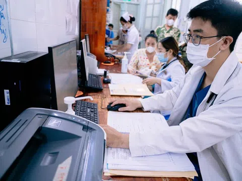 Hỗ trợ tài chính cho bác sĩ nội trú được không?