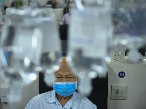 Điều quan trọng thường bị bỏ quên trong chăm sóc người bệnh ở Việt Nam