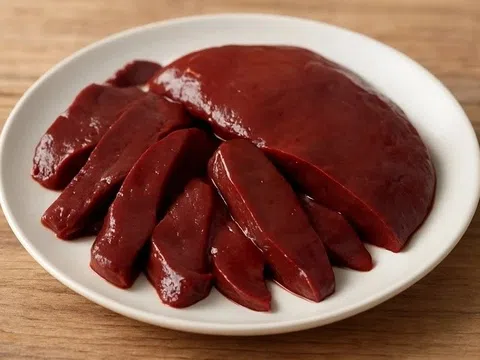 Ăn gan lợn có nạp thêm độc tố vào cơ thể?