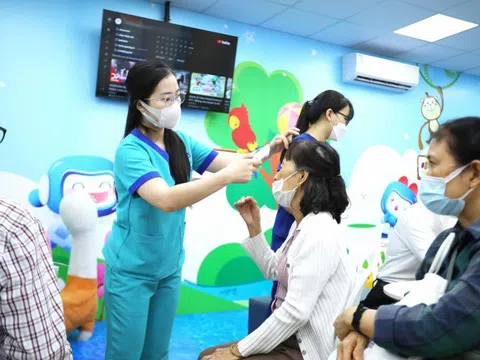 Người có bệnh mạn tính cần chủ động phòng cúm mùa mưa bão