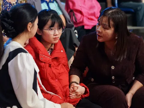 Trái tim cho em và hành trình hồi sinh của cô bé mồ côi