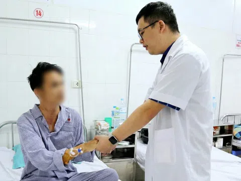 Nhiều người trẻ khỏe bỗng khó thở, liệt cơ, bác sĩ cảnh báo bệnh tự miễn nguy hiểm