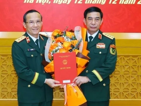 Giám đốc Bệnh viện TWQĐ 108 được thăng quân hàm Trung tướng