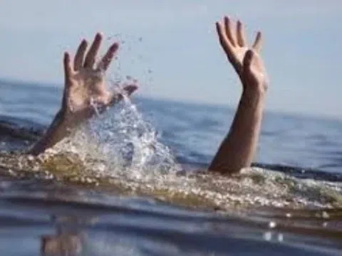 2 trẻ ở TP.HCM tử vong thương tâm dù hồ bơi cạn, có nhân viên cứu hộ