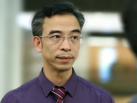 GS Nguyễn Quang Tuấn hỗ trợ chuyên môn cho bệnh viện ngoại thành