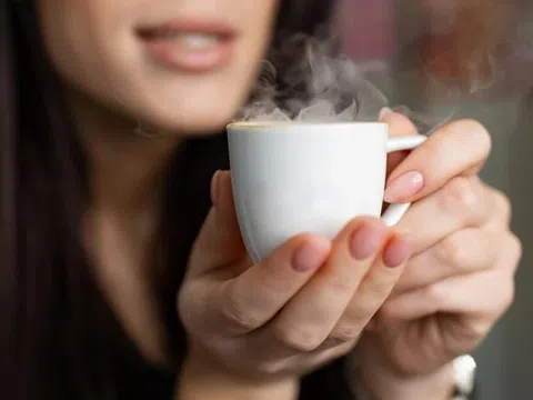 Kiểu uống nước gây ung thư 'một chín một mười' với bia rượu