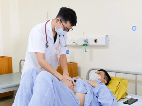 Đề xuất hệ số tiền lương riêng, phụ cấp đặc thù, thâm niên cho ngành y