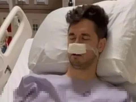 Bệnh nhân mổ xong bỗng dưng biết ngoại ngữ, hết thuốc là quên