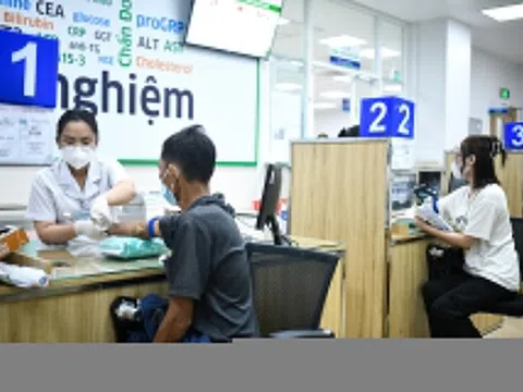 Nên đăng ký bảo hiểm y tế ban đầu ở bệnh viện công hay bệnh viện tư?