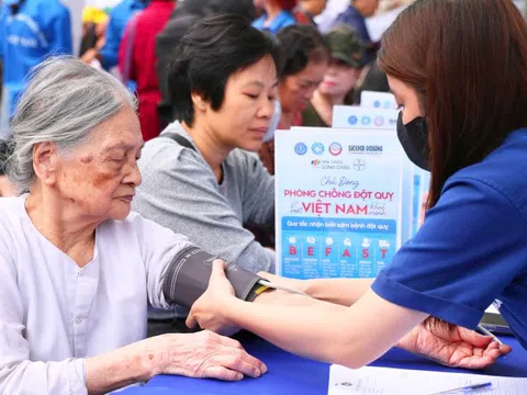 Trời chuyển lạnh, cẩn trọng đột quỵ ở người cao tuổi