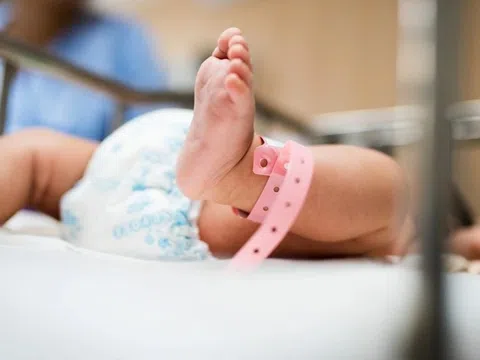 Bệnh nhi tử vong sau khi dùng thuốc tại bệnh viện, lãnh đạo BV nói gì?