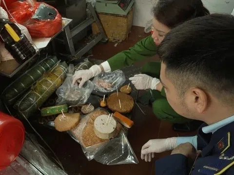 Hàng trăm tấn giò chả chứa hàn the đã vào bữa ăn: Điều cần biết