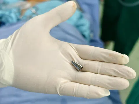 Trẻ dễ bị hóc đầu ngòi bút, nhận biết và xử trí ra sao?