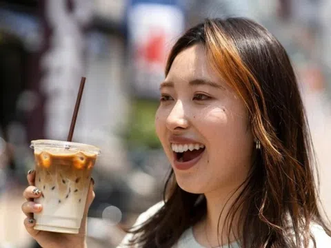 5 sai lầm khi uống cà phê tàn phá dạ dày, 'đầu độc' gan