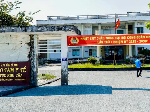 4 trung tâm y tế Cà Mau nợ lương, phụ cấp... của nhân viên gần 29 tỉ đồng