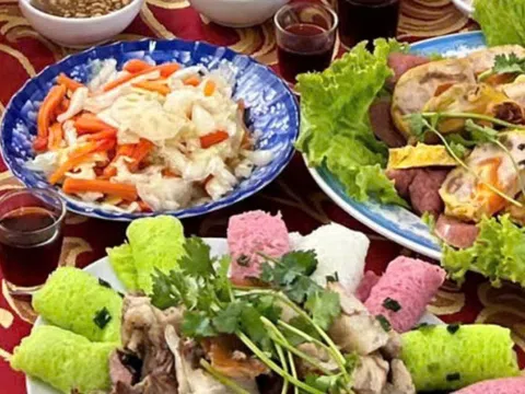 Dưa muối ngày Tết: Ăn đúng cách để an toàn