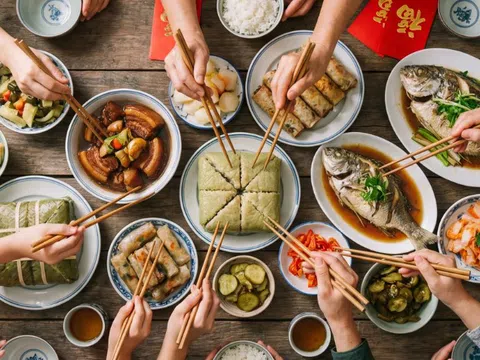 Ngộ độc thực phẩm ngày Tết vì đâu và cách nhận biết sớm