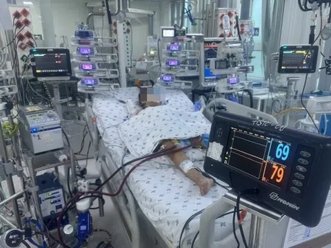 Ngất xỉu khi đang học, bé gái ở TP.HCM rơi vào sốc tim, nguy kịch