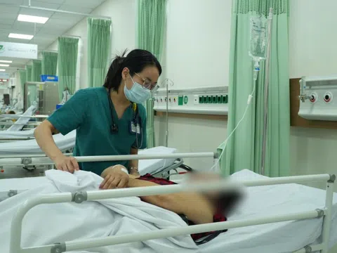 TP.HCM: 17 người ngộ độc thực phẩm sau khi ăn bánh mì ở phường Hạnh Thông