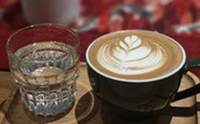 Nhiều người uống cà phê mỗi ngày nhưng có thể chưa biết lợi ích và tác hại của thức uống này