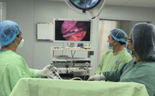 Phẫu thuật cứu người phụ nữ có thai 'làm tổ' ở gan