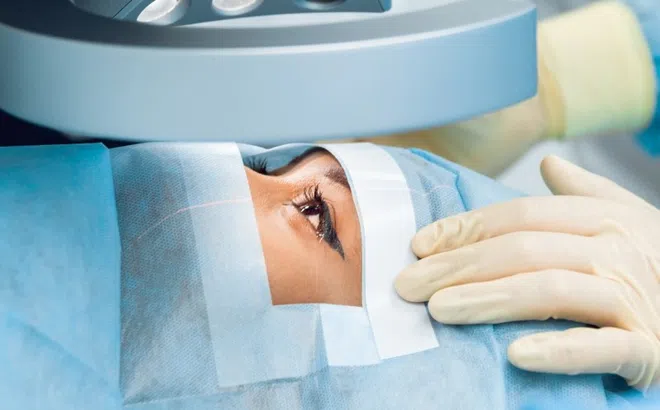 Hàng trăm người đợi ghép giác mạc ở TP.HCM