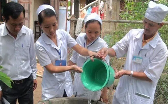 Bạn đọc hỏi sau lũ hay gặp những bệnh truyền nhiễm nào, cách tránh?