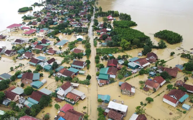 'Làng du lịch tốt nhất thế giới' ngập trong biển nước